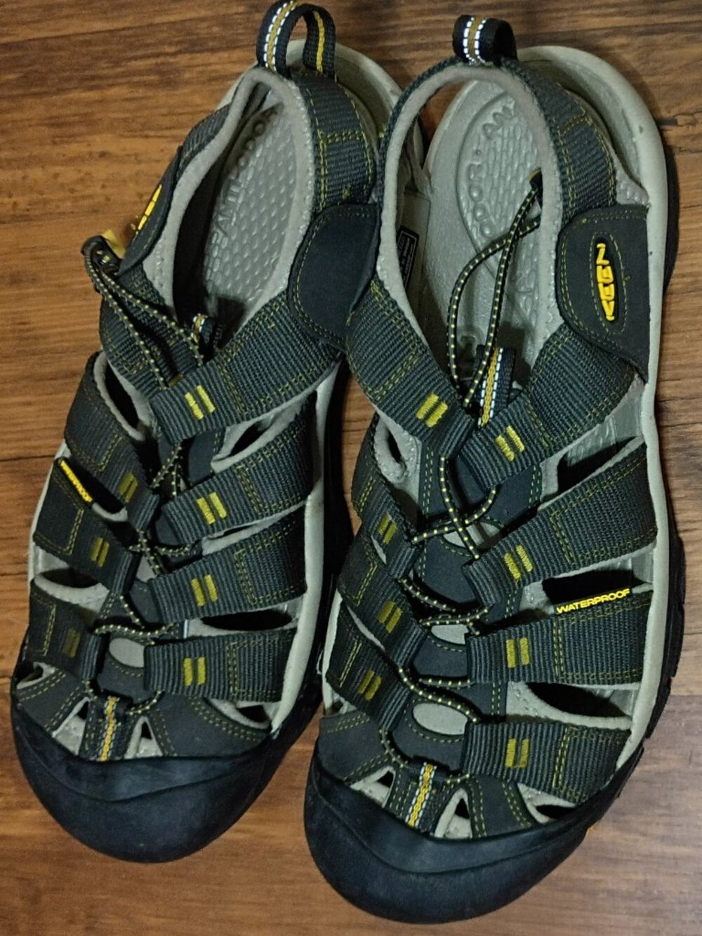 11 KEEN Men's Newport H2 Sandal Sandals